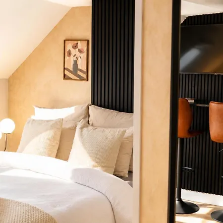 アパート Charming & Cozy In The Heart Of