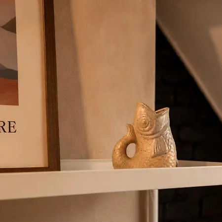 アパート Charming & Cozy In The Heart Of ヘント