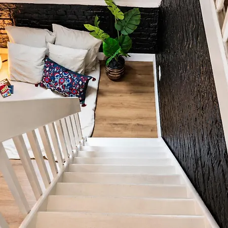 アパート Charming & Cozy In The Heart Of ヘント